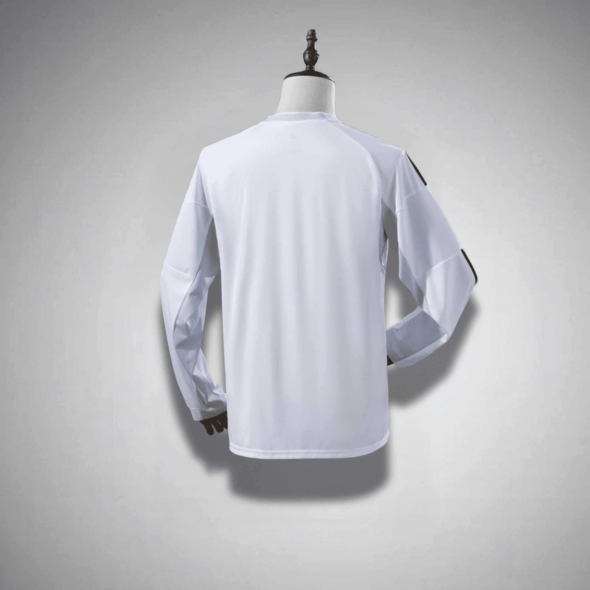 25/26 Real Madrid Longe Sleeve Home Kit - Image 2